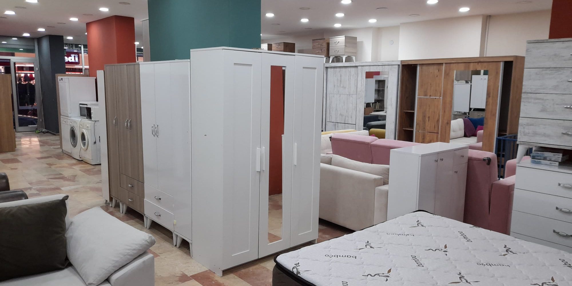 Anadolu Yakası İkinci El Eşya Alanlar Anadolu Yakası İkinci El Eşya Alanlar